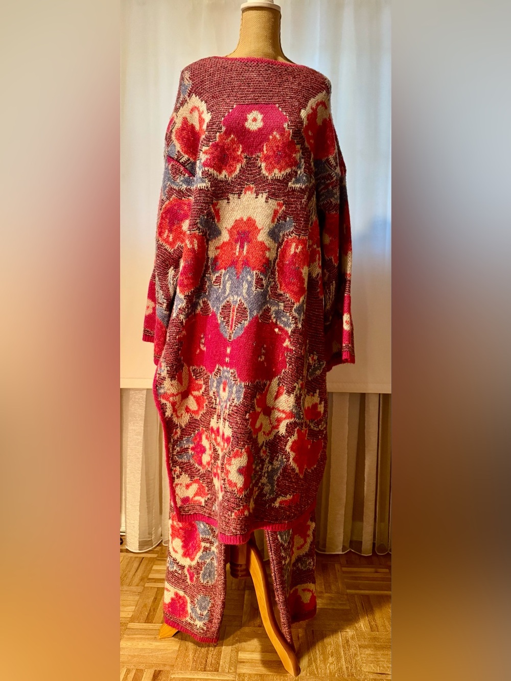 Zara Red, Cream & Blue Patterned Long Knit Cardigan and Pants set, Large